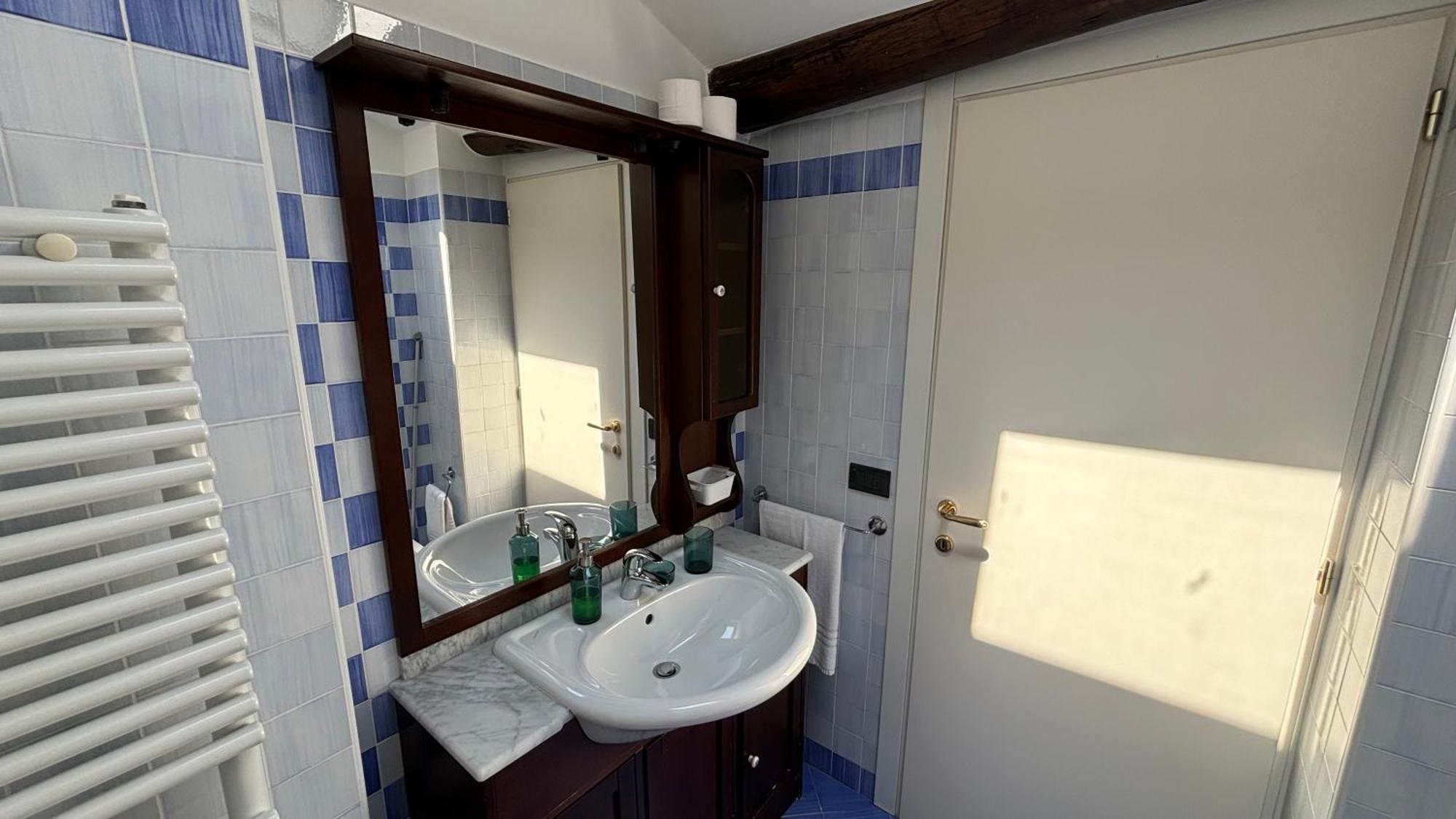 Casa Angela Apartments แบร์กาโม ภายนอก รูปภาพ